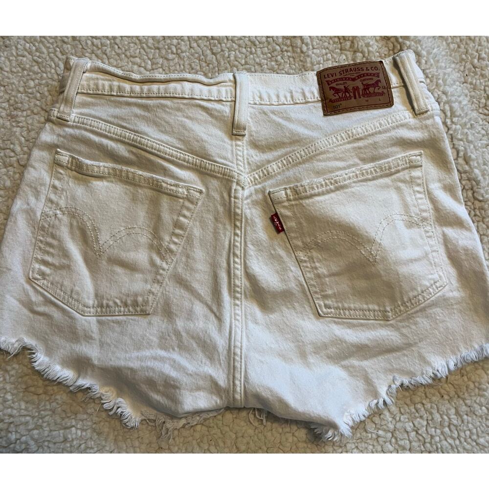 Levi 501 denim shorts white size w27 womans - Picture 3 of 6